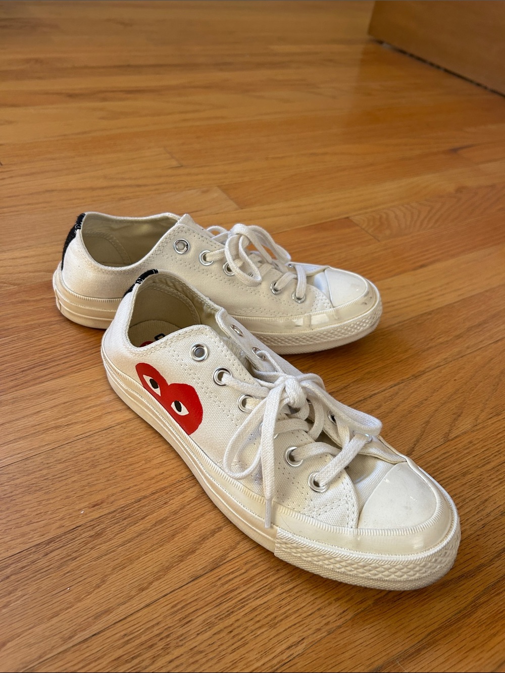 Converse All Star x Comme Des Garçons Play Low tops. Size Unisex 5 (women’s 7)